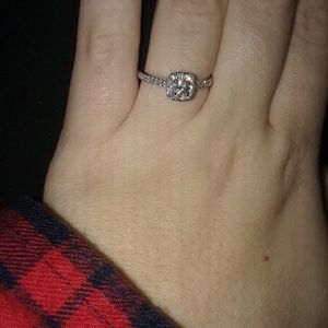 Meet your Posher, Mollie